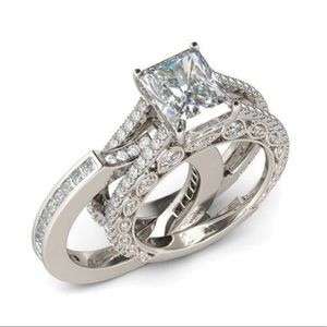 Luxury 14K 3.25 CTTW White Gold Ring